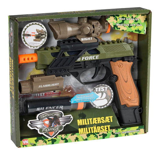 Militærpistol med lys/lyd. Med sigtekorn