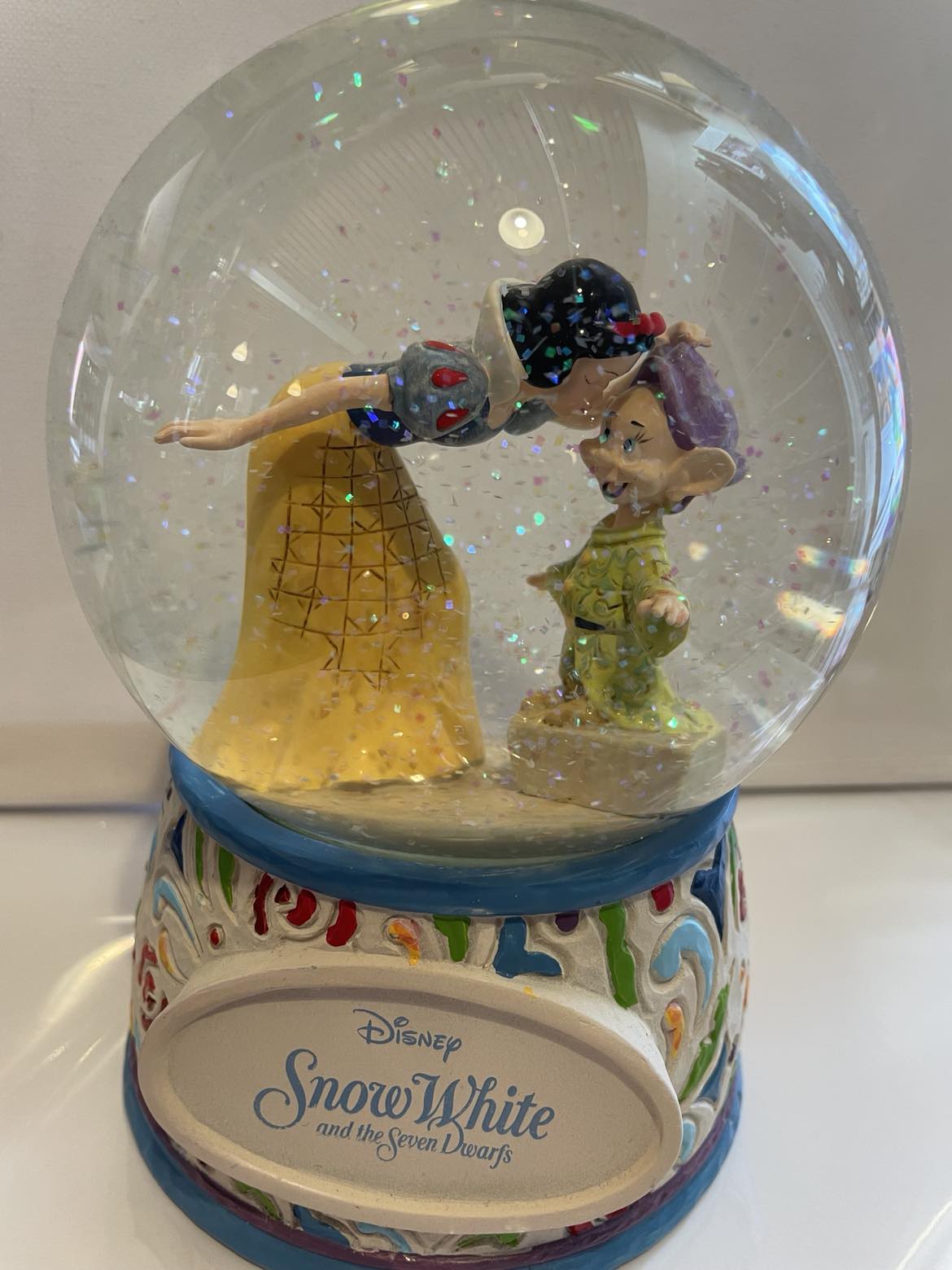 Disney Traditions snekugle " Sweetest Farewell"