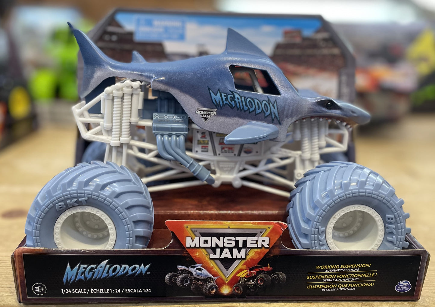 Monster Jam 1:24 Die Cast Trucks Megalodon