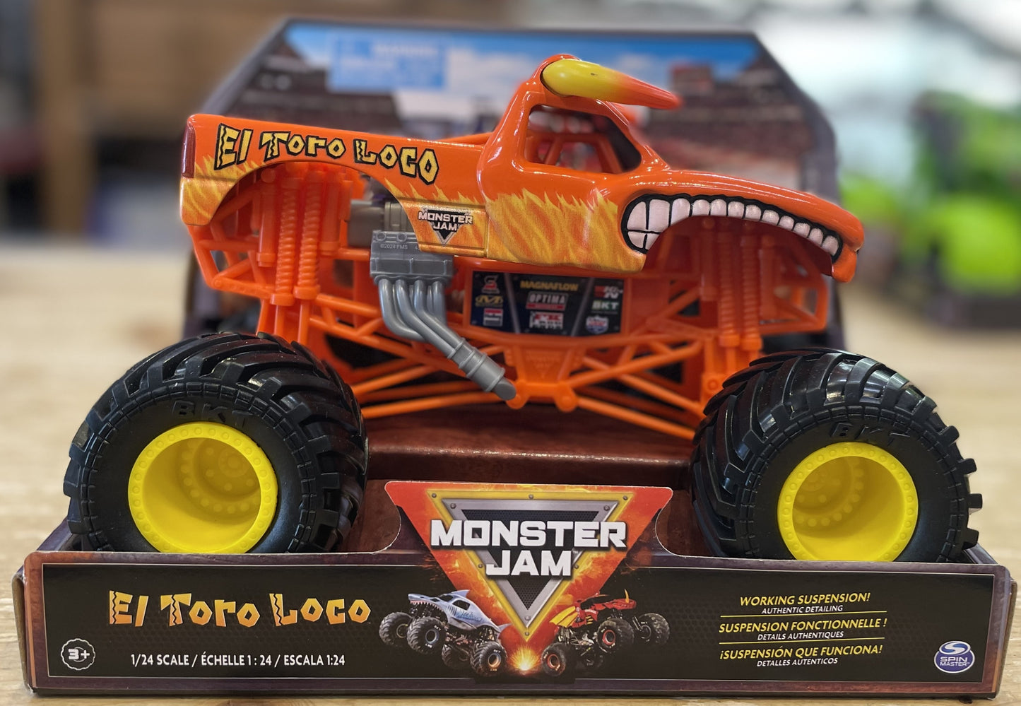 Monster Jam 1:24 Die Cast Trucks El Toro Loca